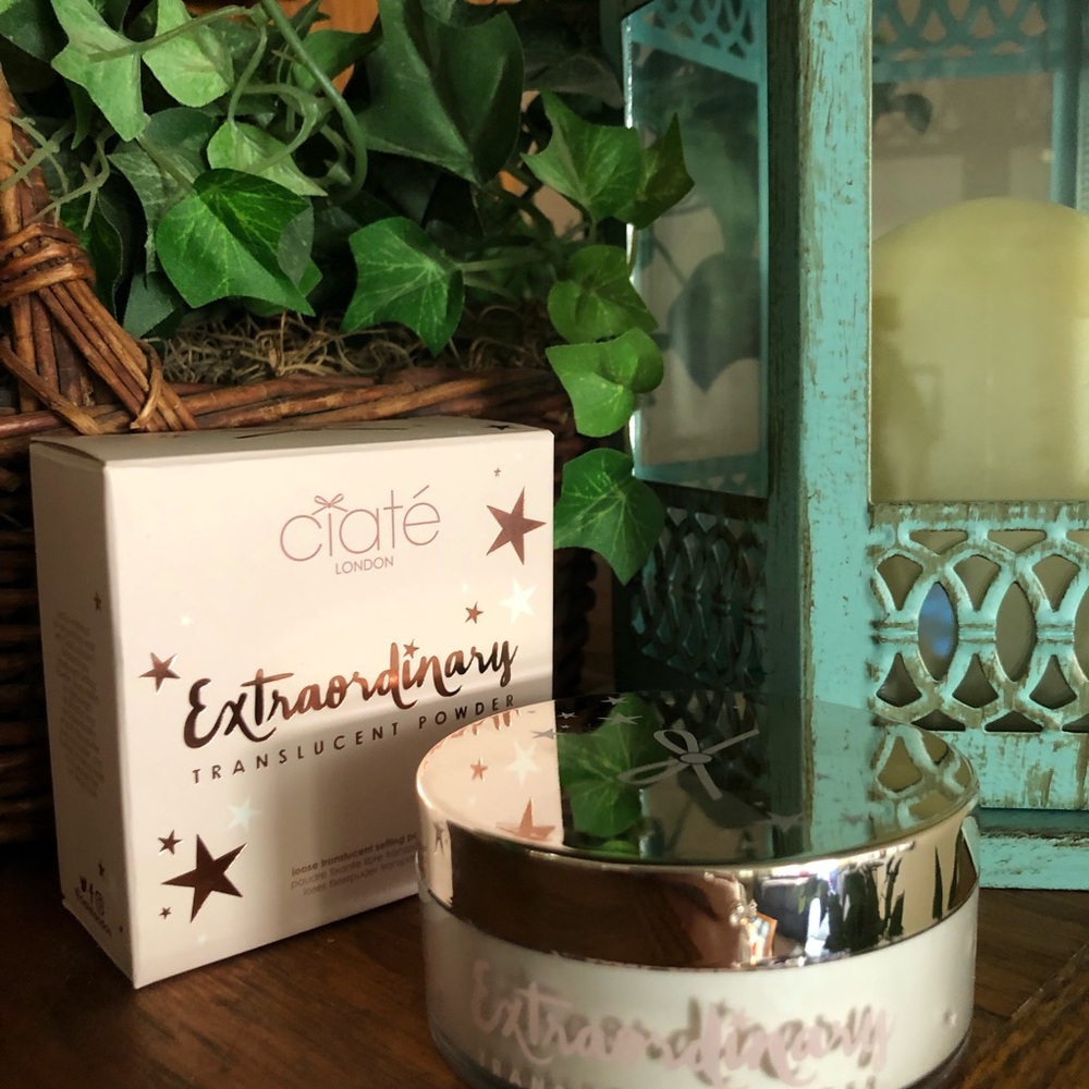 CIATÉ LONDON Extraordinary Translucent Powder - Picture 3 of 3